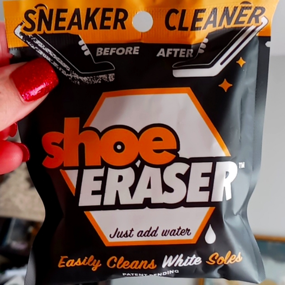 Shoe eraser scrub brush